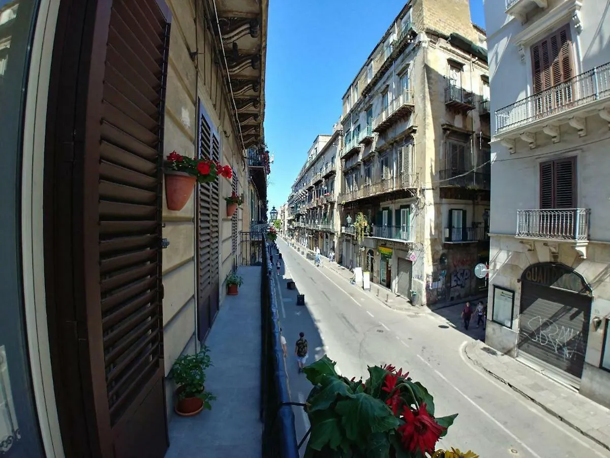Cassaro Antico Apartment Palermo 0*,  Italy